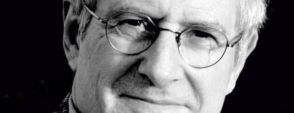 Alfonso Pexegueiro: "A poesía é un xeito de construír o imposible"